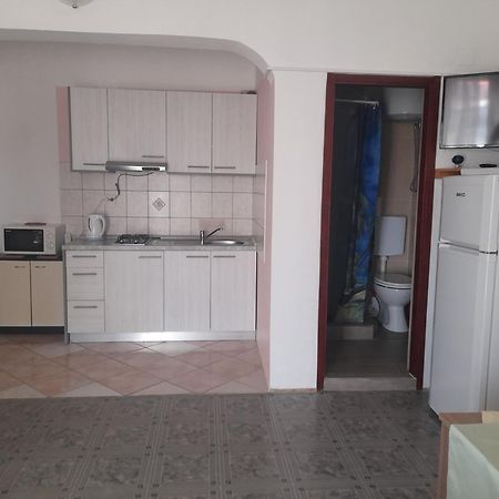 Apartments Ninske Vodice Bilik gambar