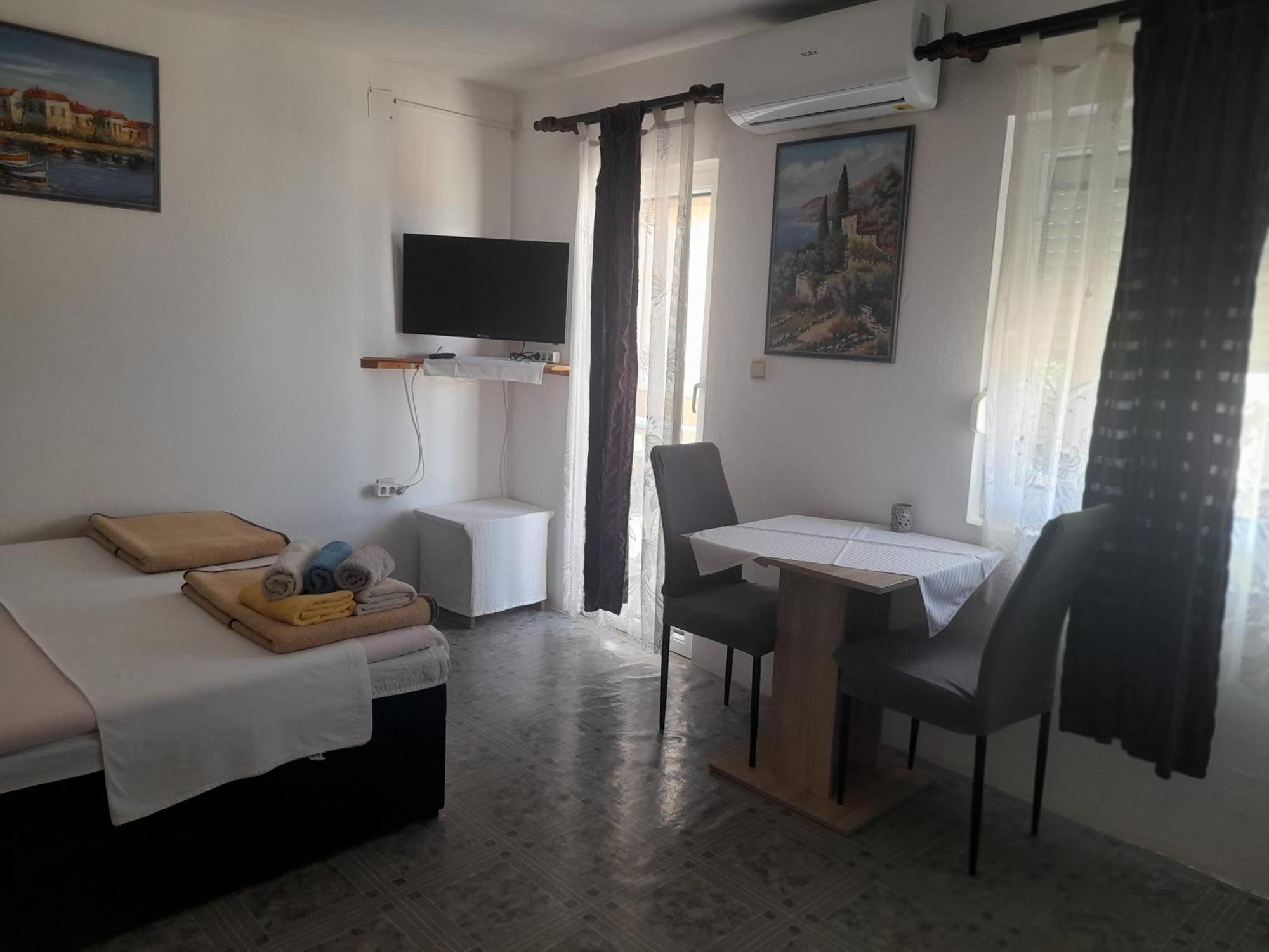 Apartments Ninske Vodice Bilik gambar
